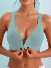 Front-Closure Wireless Seamless Maternity Nursing Bra Lightblue