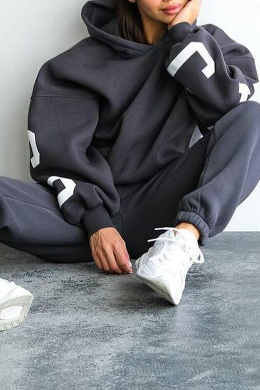 Women's Printed Thickened Hooded Sweatshirt and Pants Two-piece Set