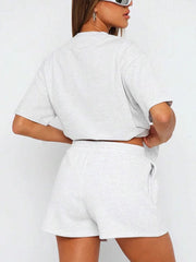 Unisex 2-Piece Casual Sportswear Set – T-Shirt and Shorts Outfit for Men and Women