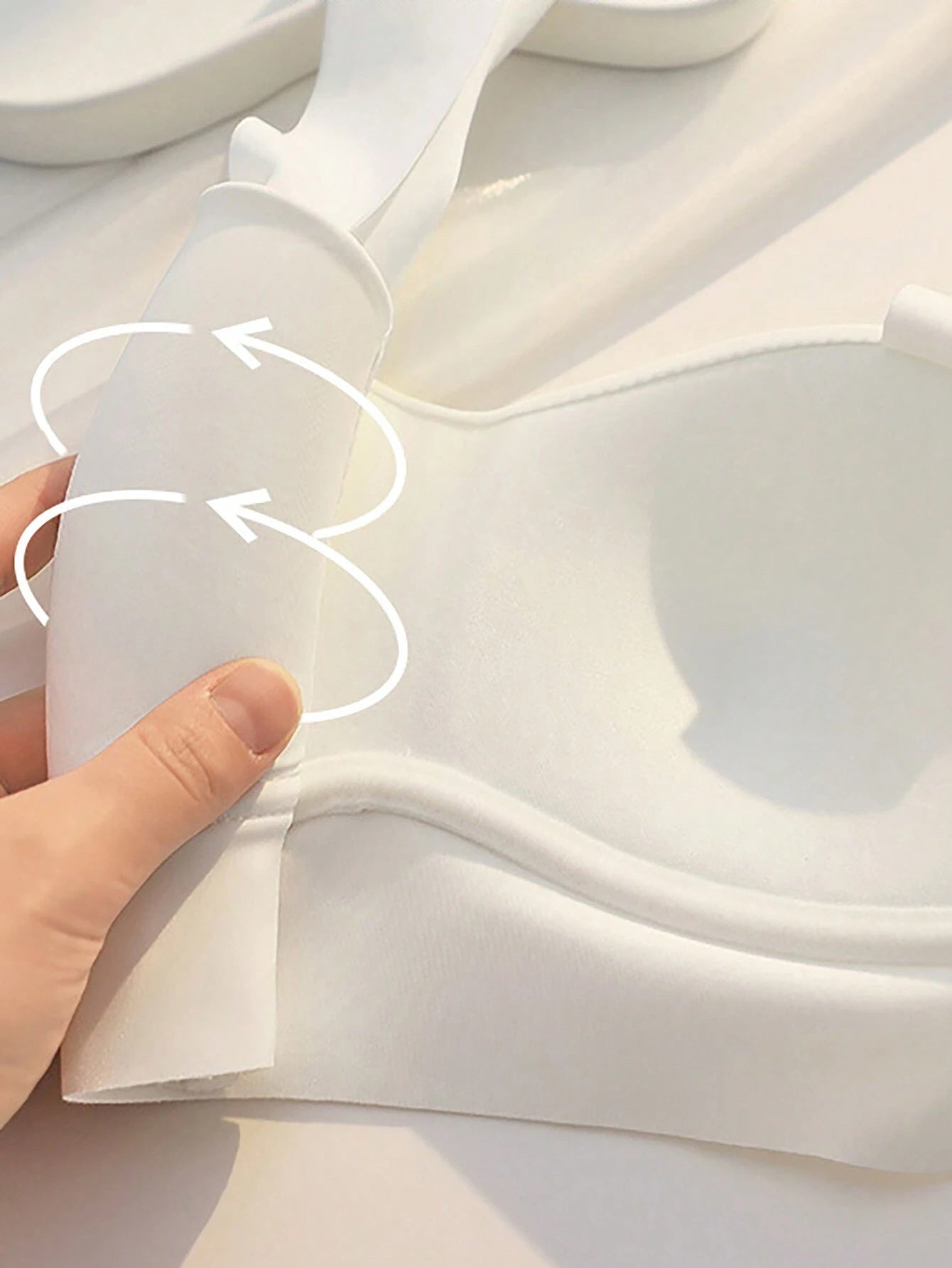 Seamless Gathered Thin Wireless Anti-Sag Sports Bra