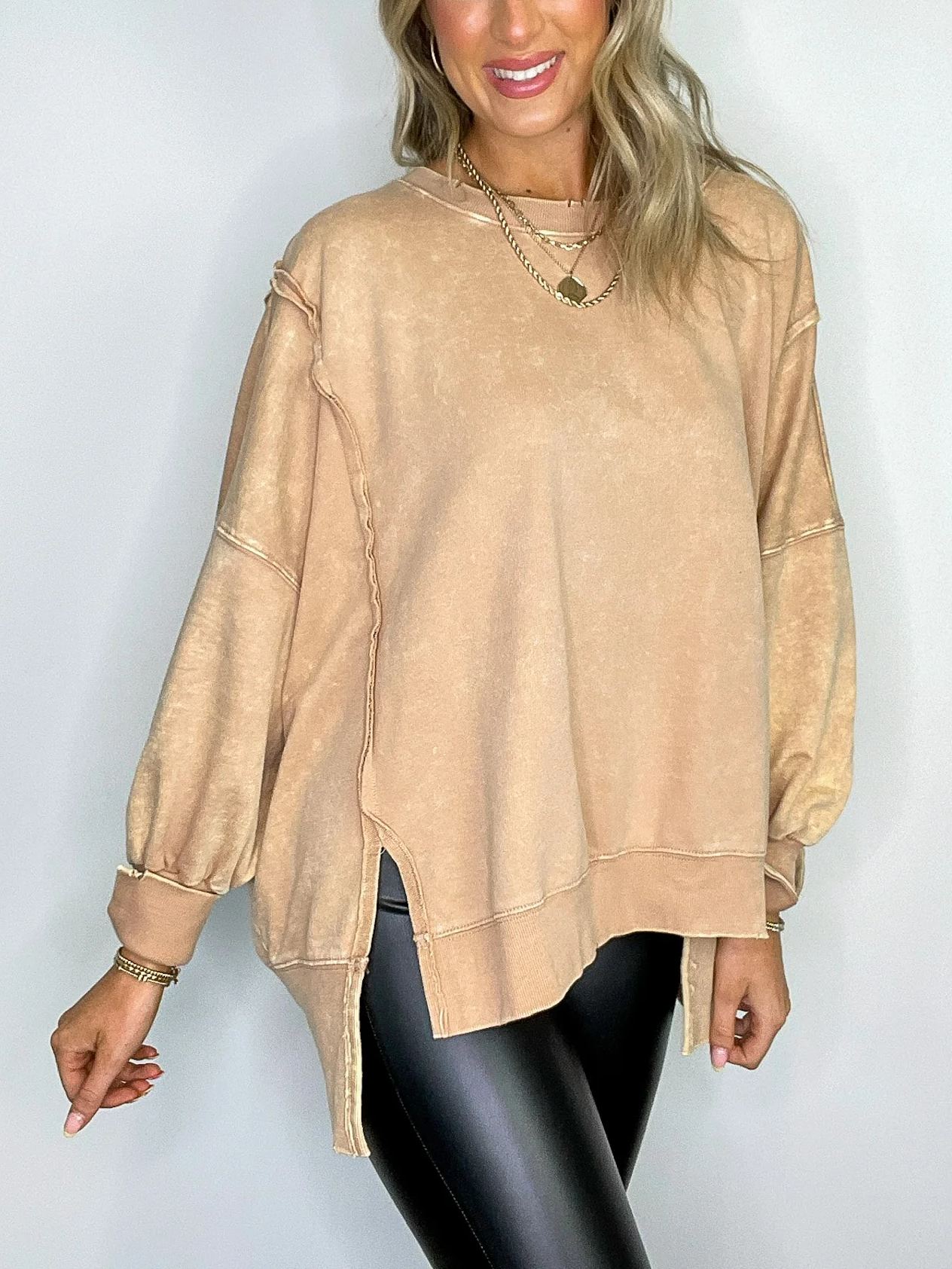 ✨Womens Acid Wash Split Cuff Oversized Crew Pullover (Buy 2 Free Shipping)