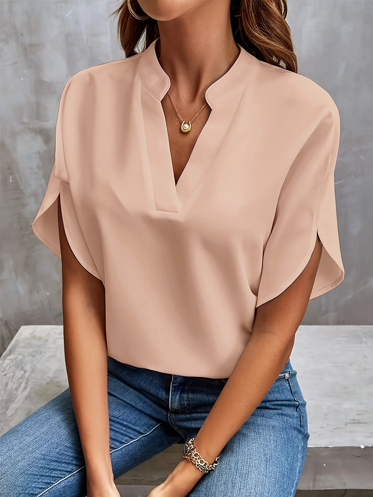 ✨Women's Short Sleeve Solid Color Notch Collar Short Sleeve Shirt（Buy 3 Free Shipping）