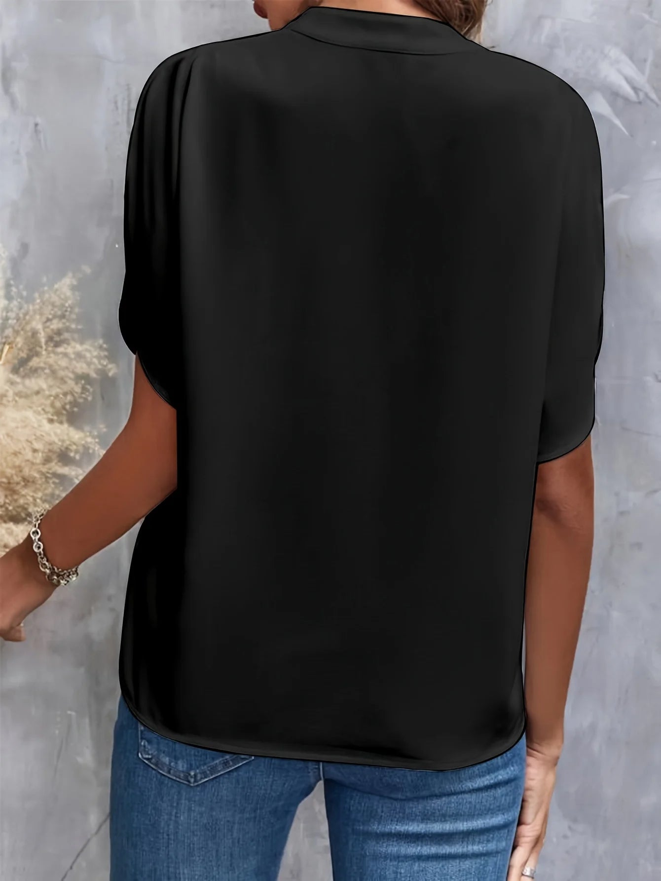✨Women's Short Sleeve Solid Color Notch Collar Short Sleeve Shirt（Buy 3 Free Shipping）