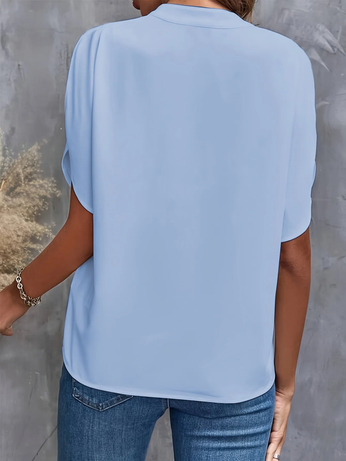 ✨Women's Short Sleeve Solid Color Notch Collar Short Sleeve Shirt（Buy 3 Free Shipping）