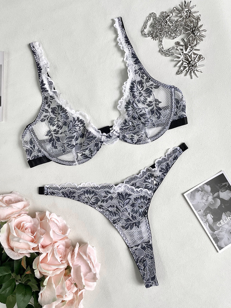 Sexy Two Color Lace Pure Lust Bra Set with Steel Ring